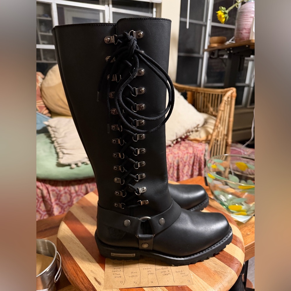 NWOT Milwaukee Leather Black Lace-Up Women's Leather Boots Size 10